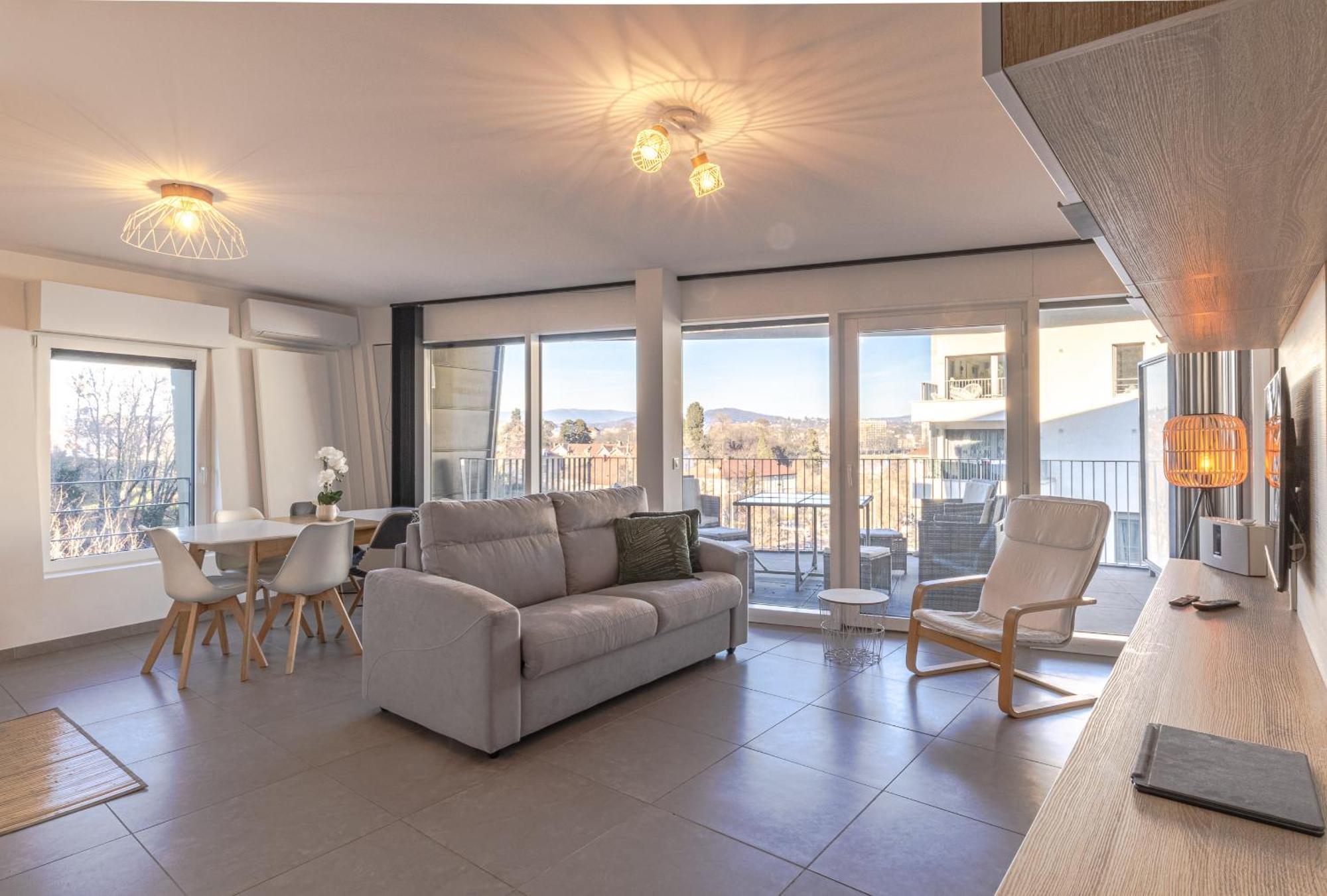 La Plume Vue Lac 3 Etoiles - Garage Prive, Secteur Recherche, Moderne & Tout Equipe, 6 Personnes Annecy Exteriér fotografie