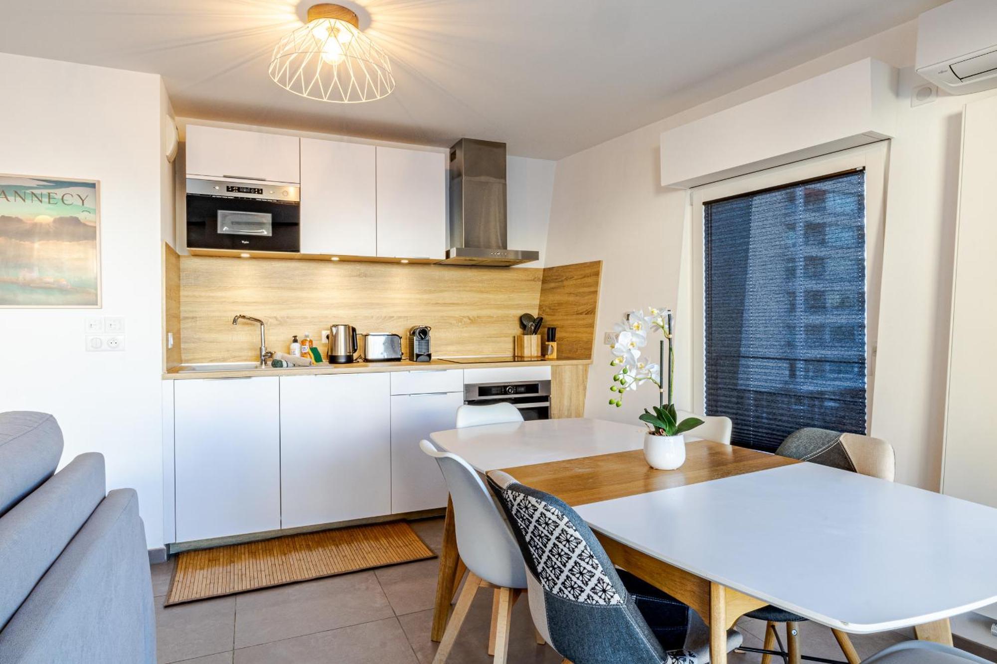 La Plume Vue Lac 3 Etoiles - Garage Prive, Secteur Recherche, Moderne & Tout Equipe, 6 Personnes Annecy Exteriér fotografie