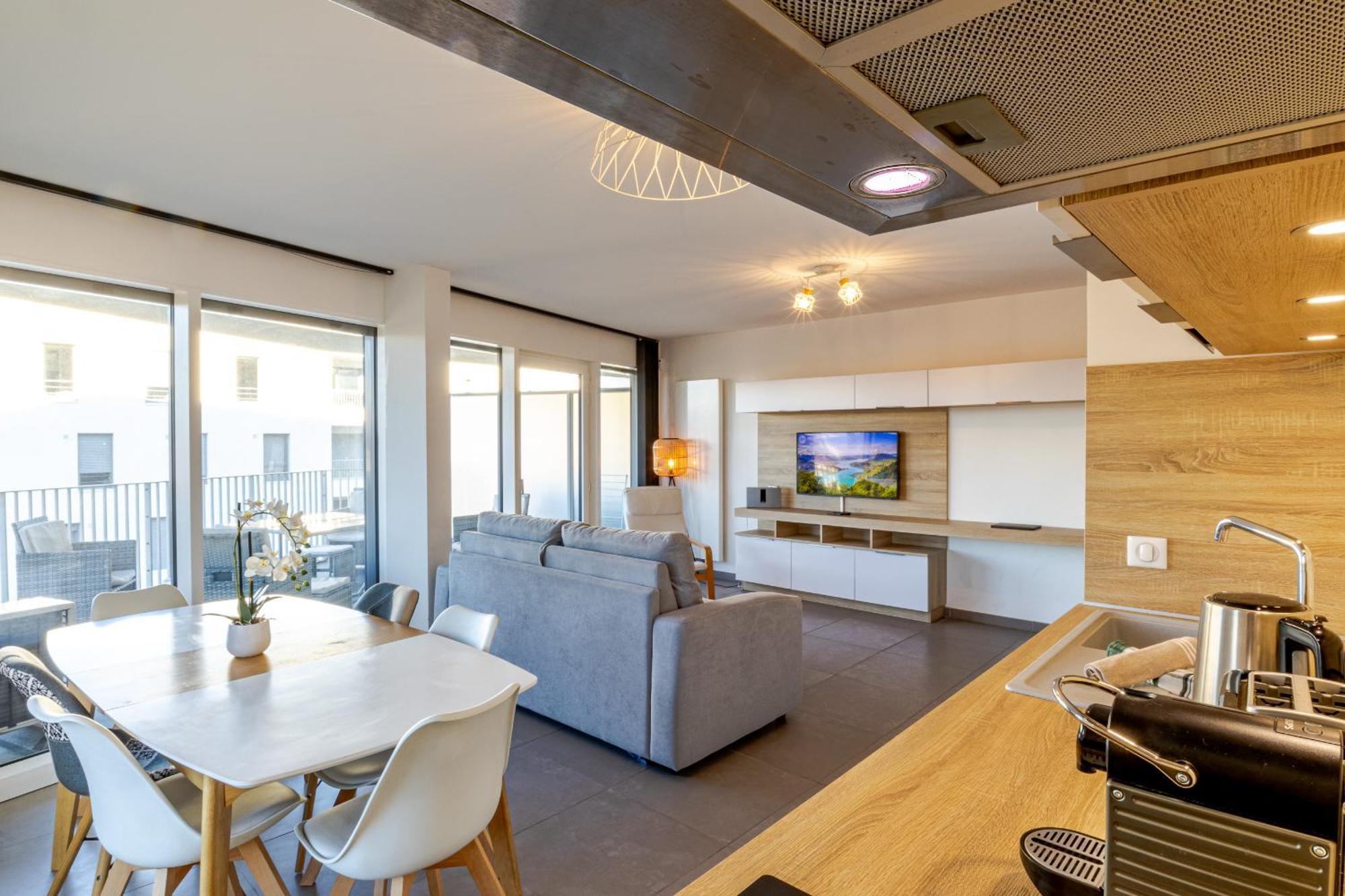 La Plume Vue Lac 3 Etoiles - Garage Prive, Secteur Recherche, Moderne & Tout Equipe, 6 Personnes Annecy Exteriér fotografie