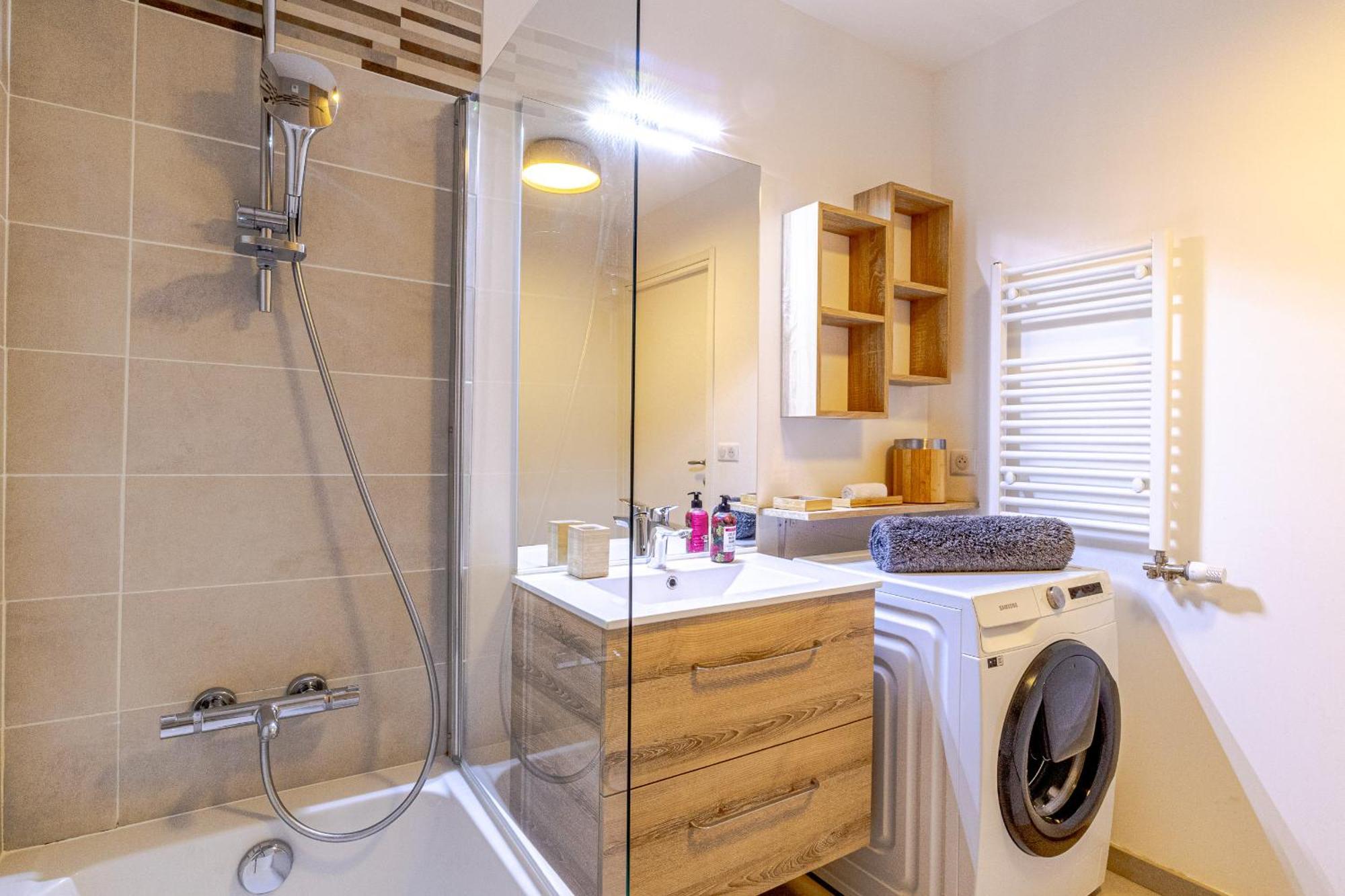 La Plume Vue Lac 3 Etoiles - Garage Prive, Secteur Recherche, Moderne & Tout Equipe, 6 Personnes Annecy Exteriér fotografie